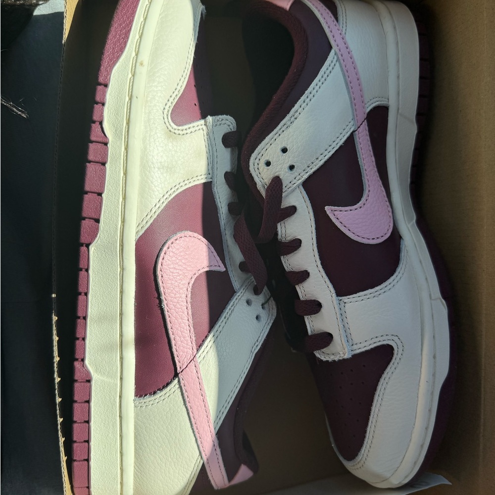 Nike Dunk Low Retro PRM Valentine's Day (2023) (Size 8.5 Men)
